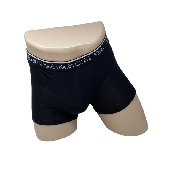 Calvin Klein Men’s Underwear 3-Pack Trunk Cotton Stretch Black Gray NB24210-005 - Picture 2 of 8